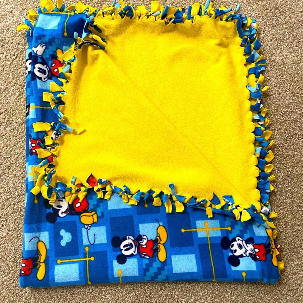 Fleece Tie Blanket